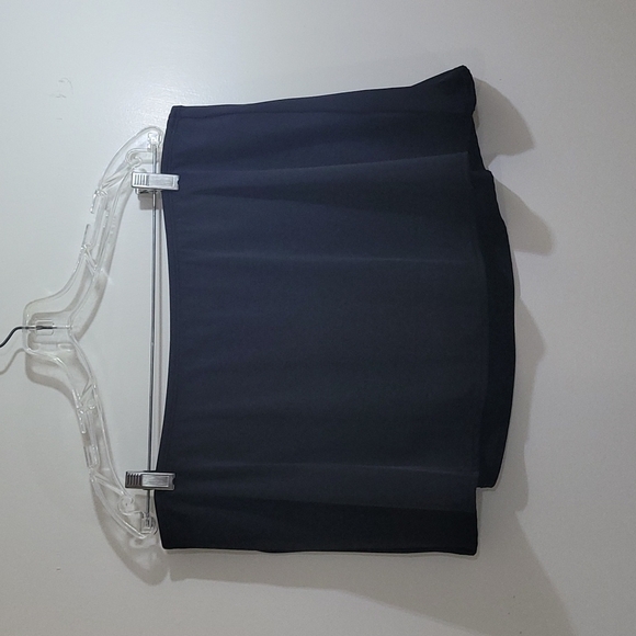 Speedo Envoltura Women's  Black Swim Skort Size 18 - Picture 1 of 5